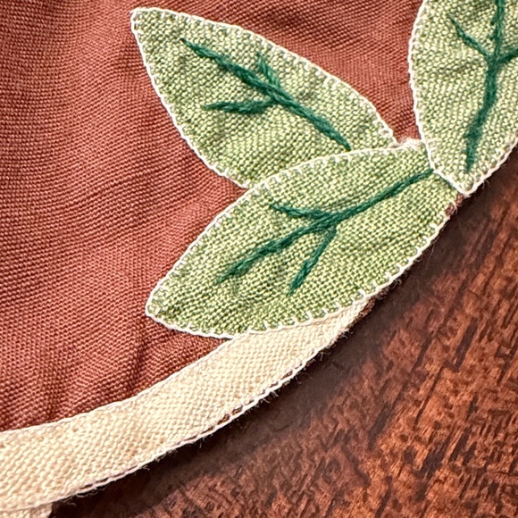 Floral Embroidered stitched Brown German doily with sweet rose pattern - Picture 6 of 8